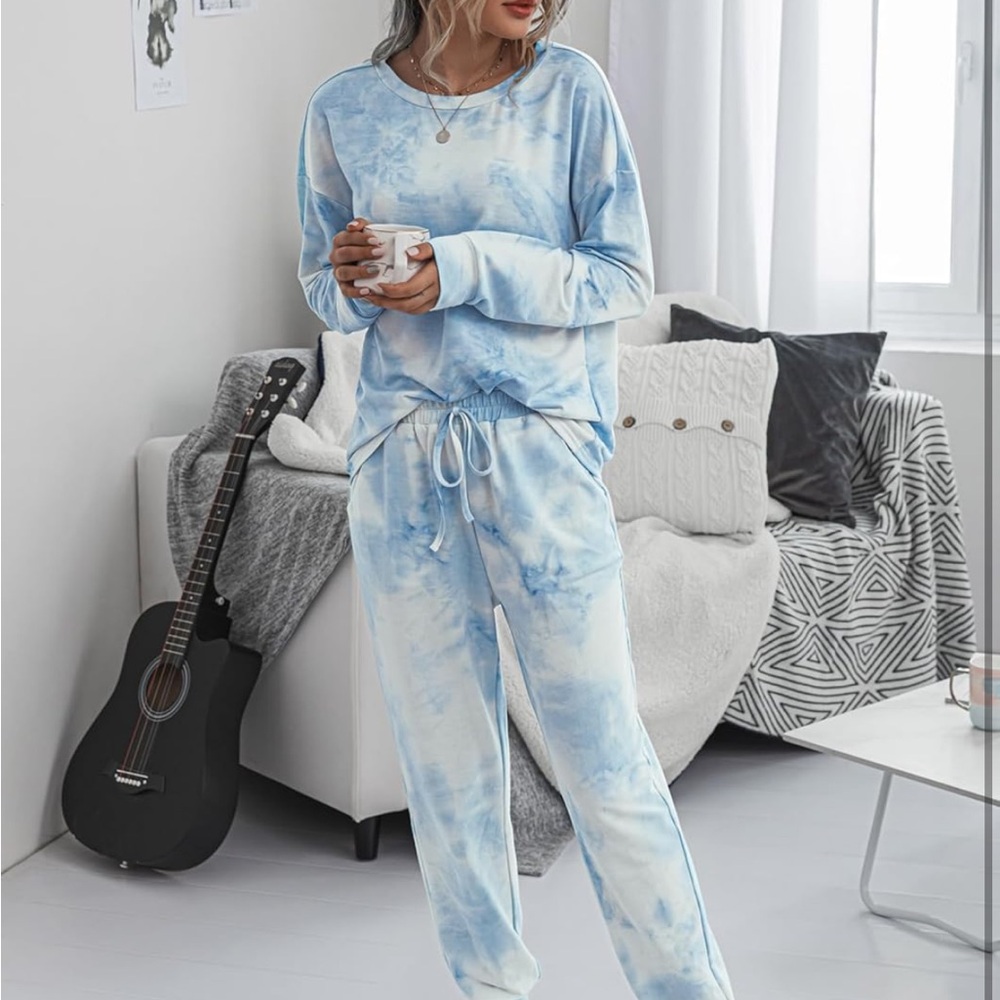 Women’s  Blue Tie-Dye Pajama Set - Picture 4 of 6